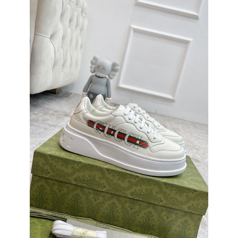 G*u*i casual shoes